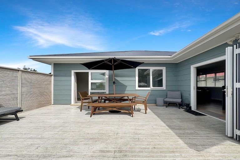 Photo of property in 56 Matai Street, Castlecliff, Whanganui, 4501