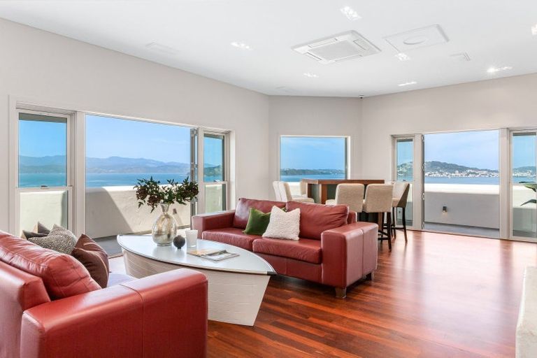 Photo of property in 66 Onslow Road, Khandallah, Wellington, 6035