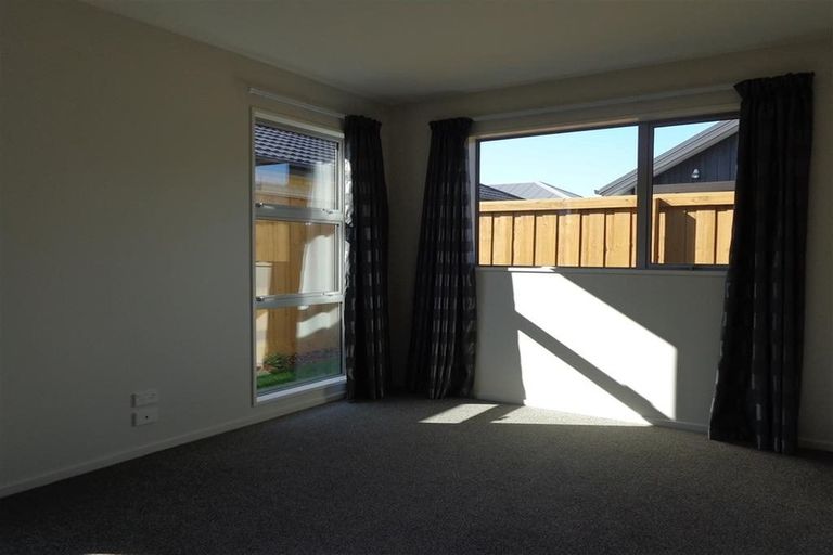 Photo of property in 17 Farnborough Way, Rolleston, 7615
