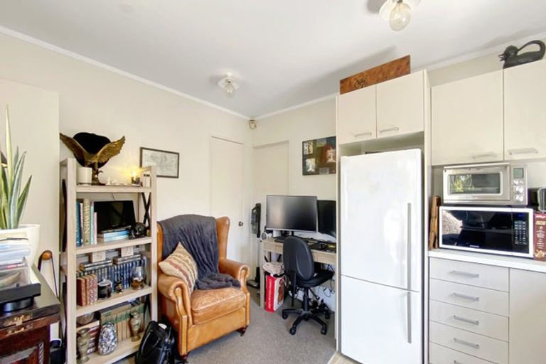 Photo of property in 124 Stapleford Crescent, Browns Bay, Auckland, 0630