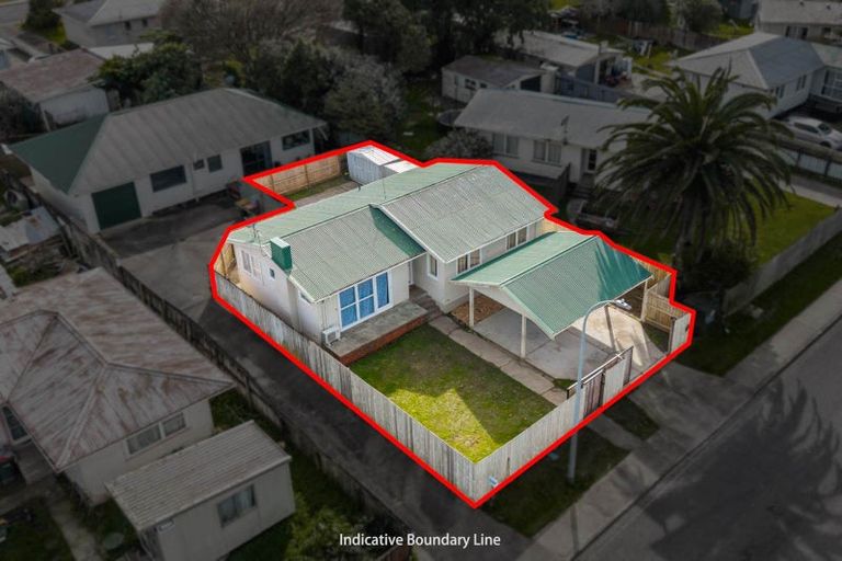 Photo of property in 21 President Avenue, Papakura, 2110