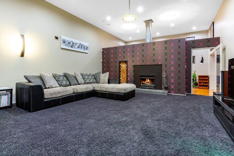 Photo of property in 407 Grays Road, Pauatahanui, Porirua, 5381