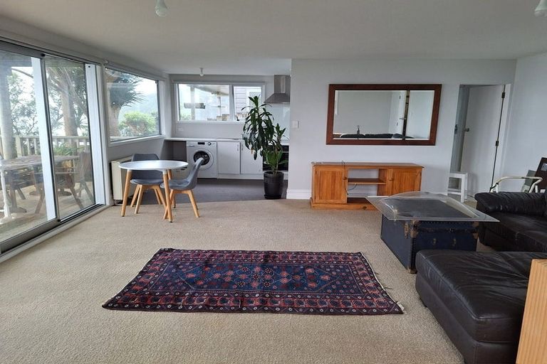 Photo of property in 5 Ogilvy Terrace, Plimmerton, Porirua, 5026