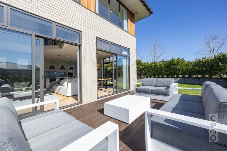 Photo of property in 2 Pitoitoi Drive, Riverhead, 0820