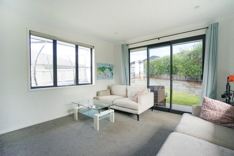Photo of property in 40 Calder Crescent, Pokeno, 2402