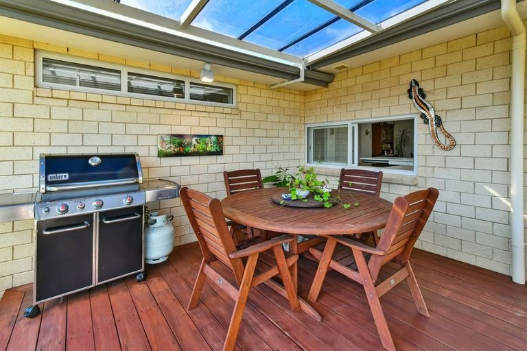 Photo of property in 15 Searle Drive, Patumahoe, Pukekohe, 2679