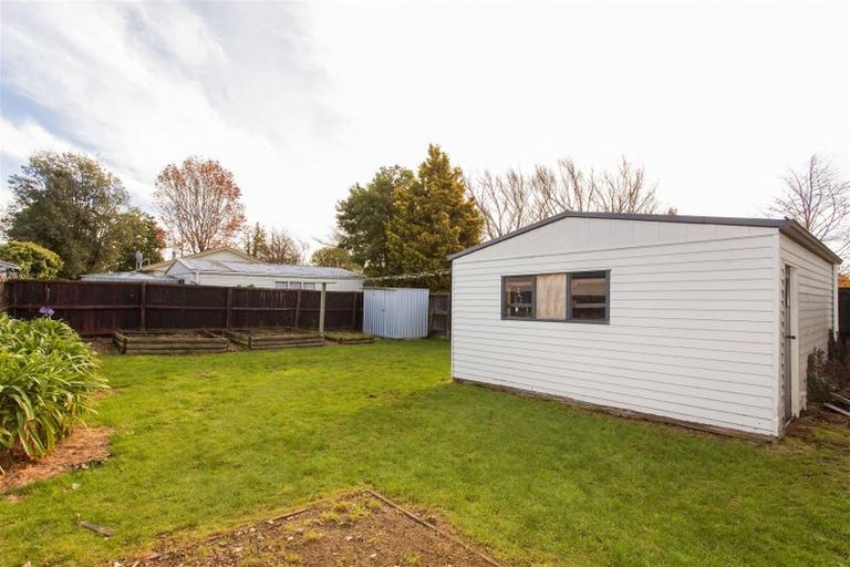 Photo of property in 102 Lowry Avenue, Redwood, Christchurch, 8051