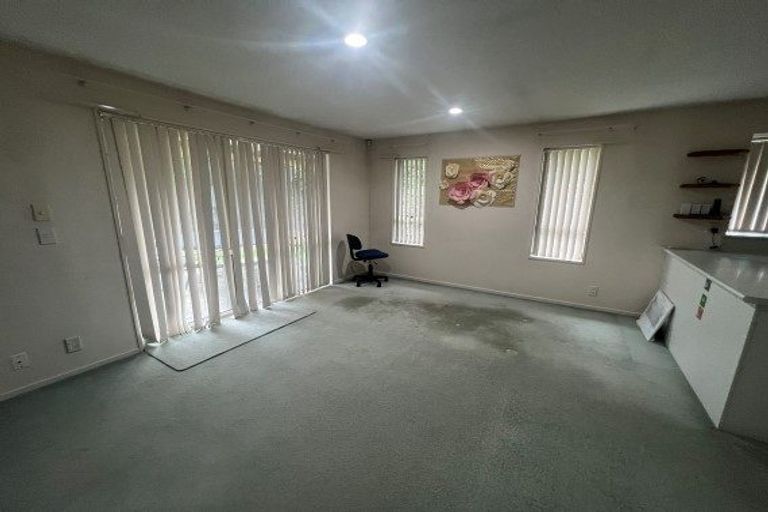 Photo of property in 15 Cardigan Bay Place, Addington, Christchurch, 8024