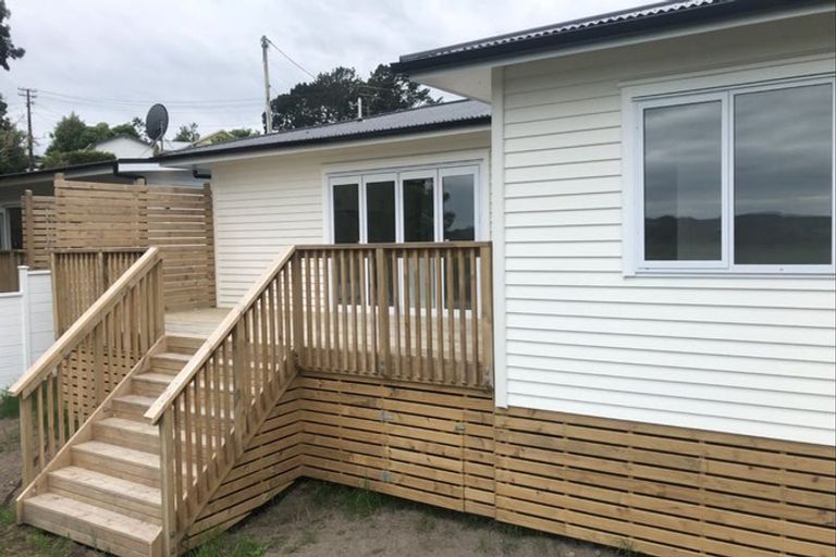 Photo of property in 35 Kowhai Street, Helensville, 0800