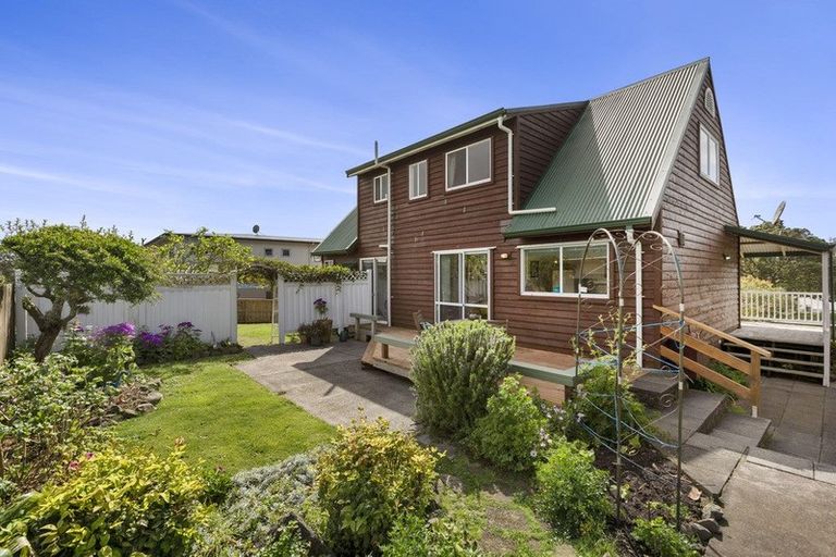 Photo of property in 7 Puriri Street, Raglan, 3225