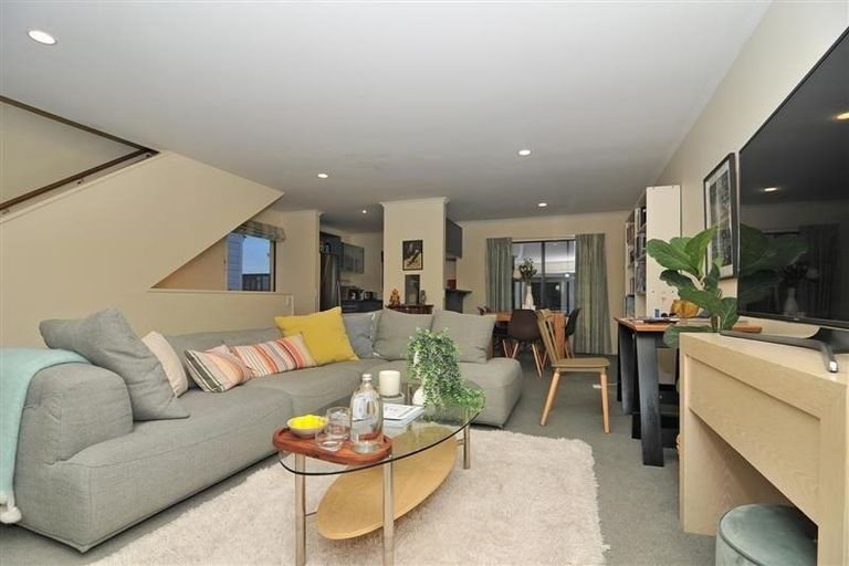 Photo of property in 85 Hill Street, Thorndon, Wellington, 6011