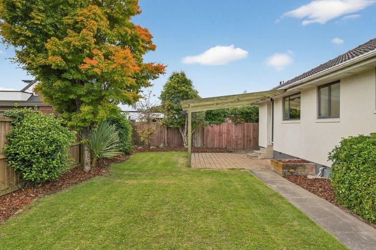 Photo of property in 88 Maidstone Road, Ilam, Christchurch, 8041
