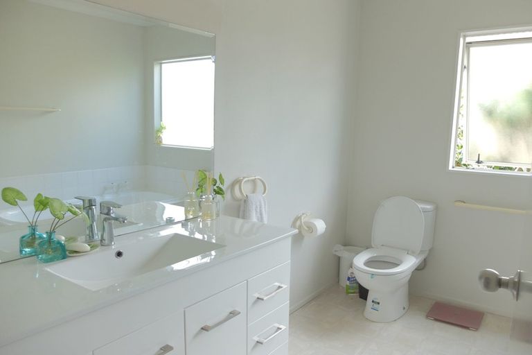 Photo of property in 1/718 Chapel Road, Dannemora, Auckland, 2016