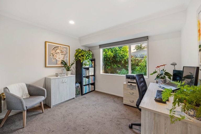 Photo of property in 136 Kilkenny Drive, East Tamaki Heights, Auckland, 2016