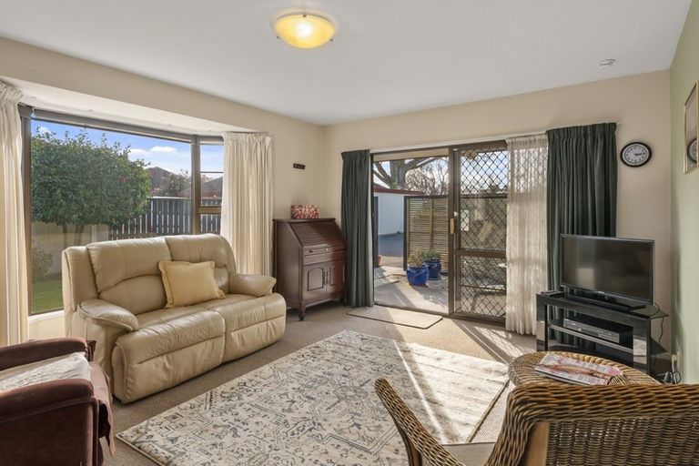 Photo of property in 6/160 Simeon Street, Spreydon, Christchurch, 8024