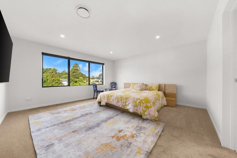 Photo of property in 6 Wheki Place, Swanson, Auckland, 0614