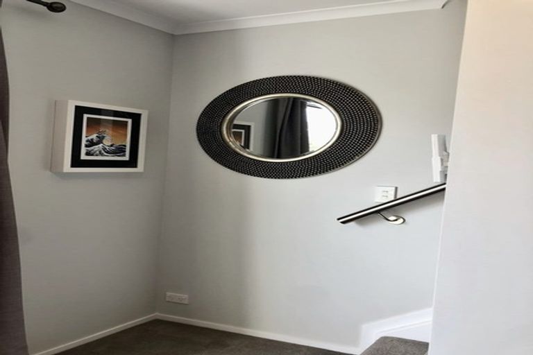 Photo of property in 47 Glidepath Road, Hobsonville, Auckland, 0616