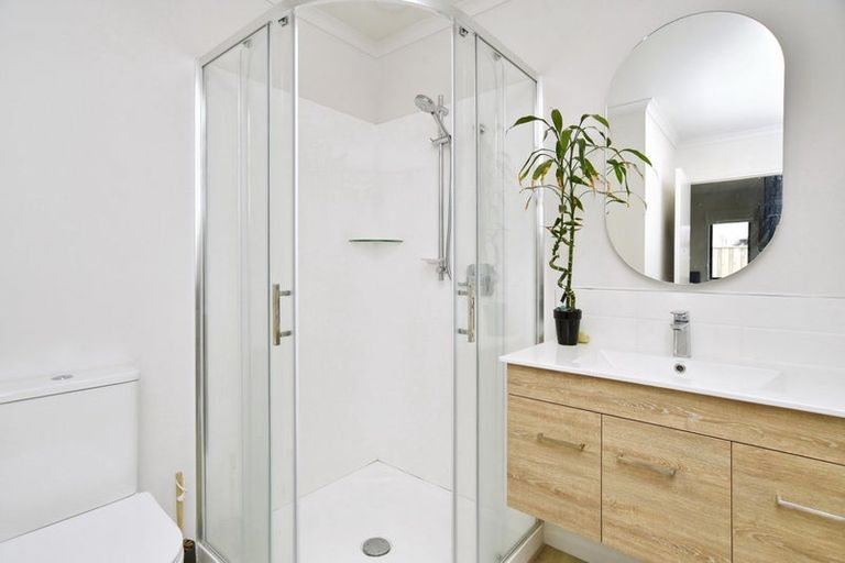 Photo of property in 5 Clare Street, Woodend, 7610