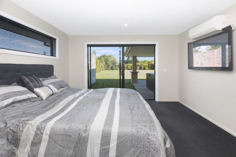 Photo of property in 60 Luxembourg Crescent, Halswell, Christchurch, 8025