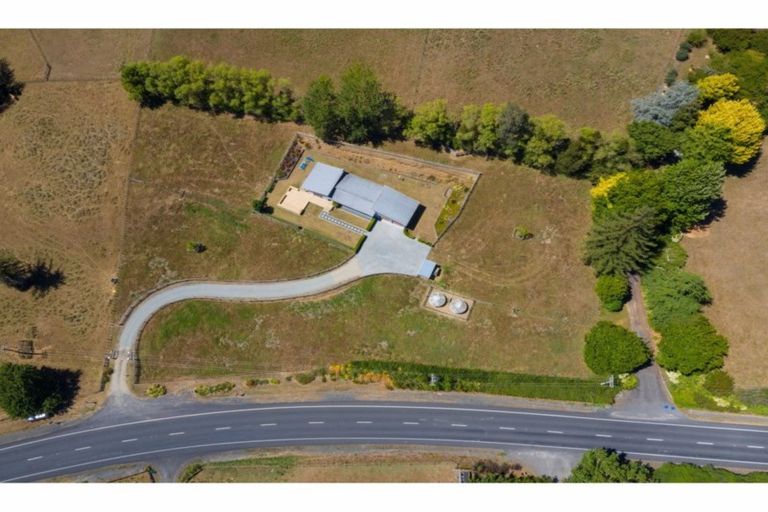 Photo of property in 1734 Kakaramea Road, Ngahinapouri, Hamilton, 3290