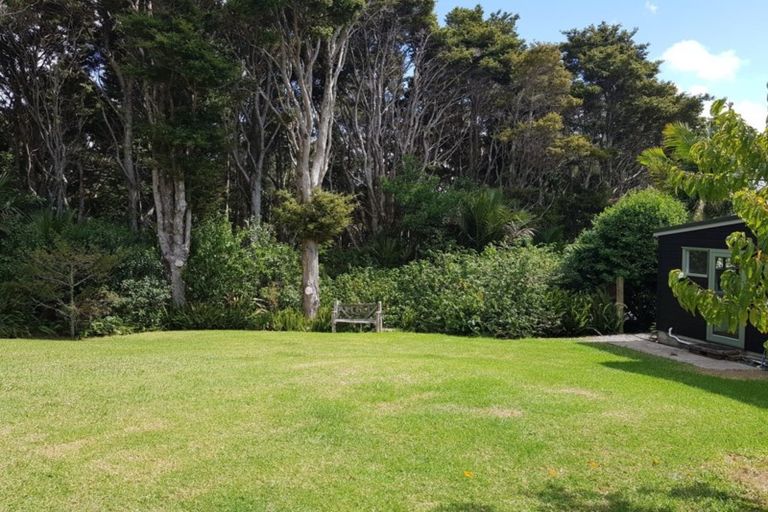 Photo of property in 996 Cove Road, Langs Beach, Waipu, 0582