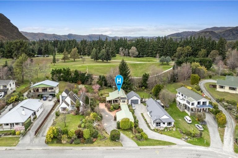 Photo of property in 86 Macpherson Street, Wanaka, 9305