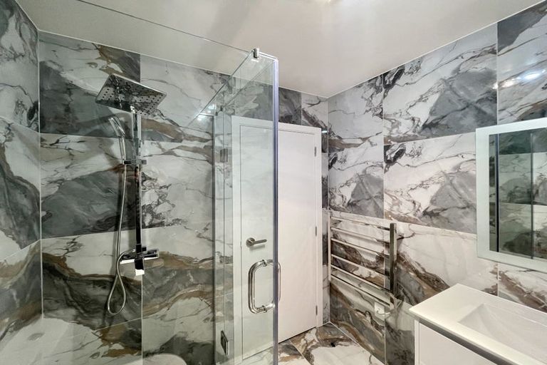 Photo of property in 65c Manuroa Road, Takanini, 2112