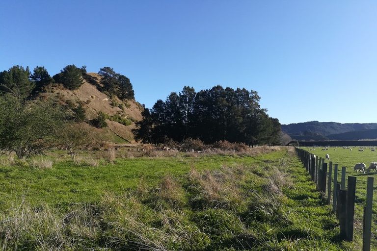 Photo of property in 437 Okirae Road, Mangamahu, Wanganui, 4577