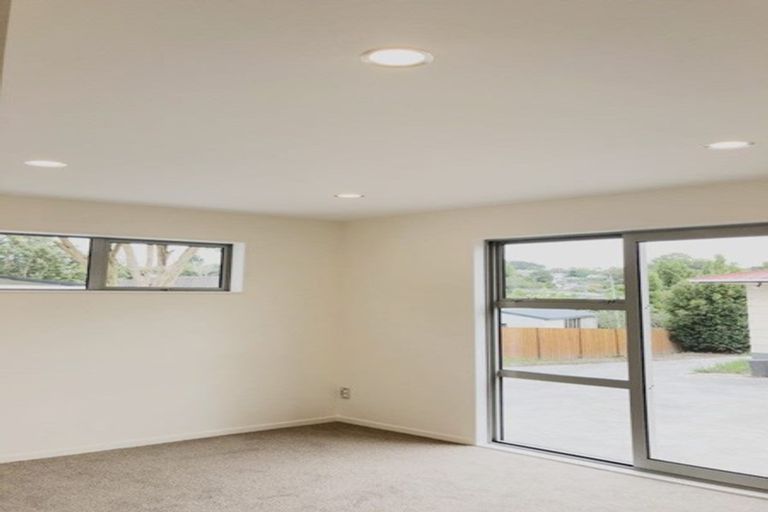 Photo of property in 127 Moire Road, West Harbour, Auckland, 0618