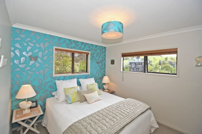 Photo of property in 2 Wonderview Road, Leigh, 0985