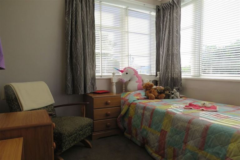 Photo of property in 55 Winchester Street, Levin, 5510