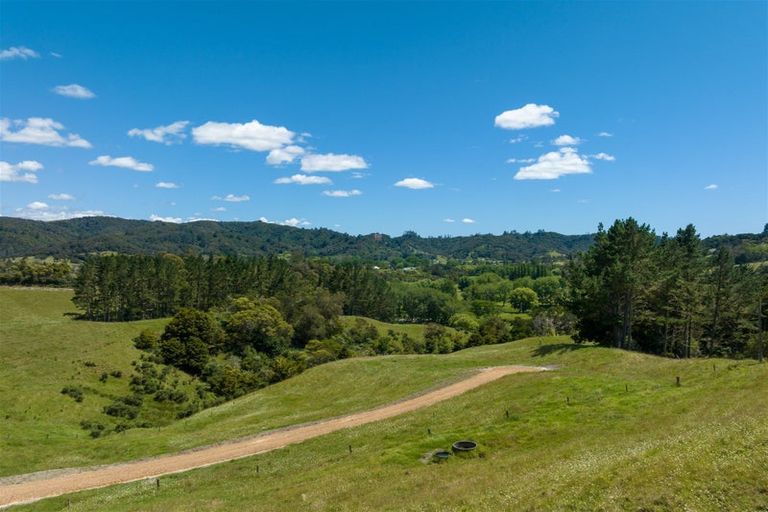 Photo of property in 19 Toots Drive, Kawakawa, 0282
