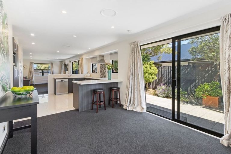 Photo of property in 163 Queenspark Drive, Parklands, Christchurch, 8083