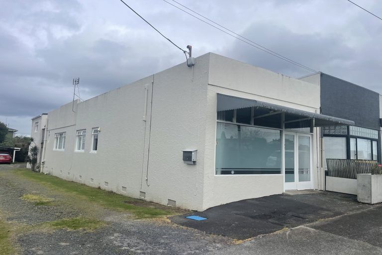 Photo of property in 11 Tane Street, New Lynn, Auckland, 0600