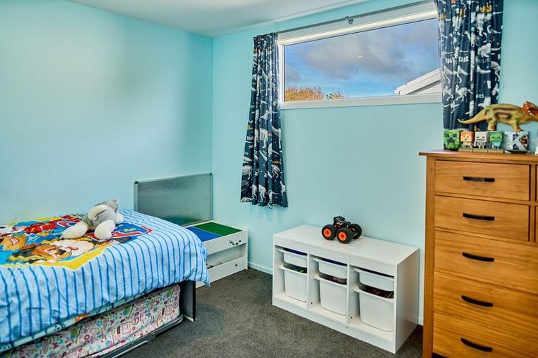 Photo of property in 37 Waiuta Street, Titahi Bay, Porirua, 5022
