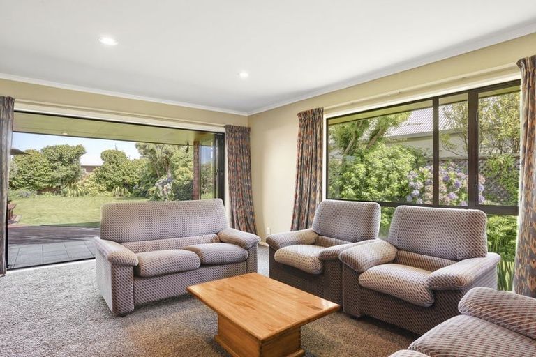 Photo of property in 5 Hinton Place, Rangiora, 7400