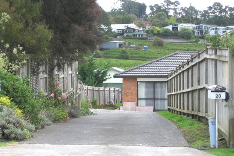 Photo of property in 20 Chadlington Avenue, Henderson, Auckland, 0612