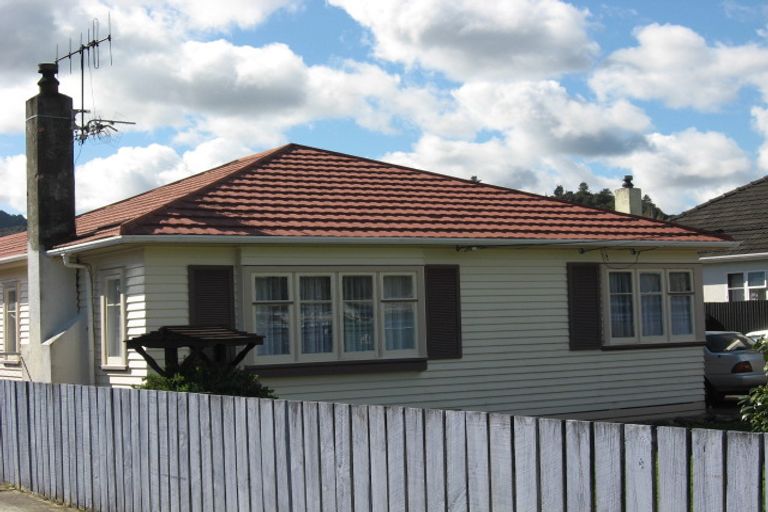 Photo of property in 20 Burden Avenue, Wainuiomata, Lower Hutt, 5014