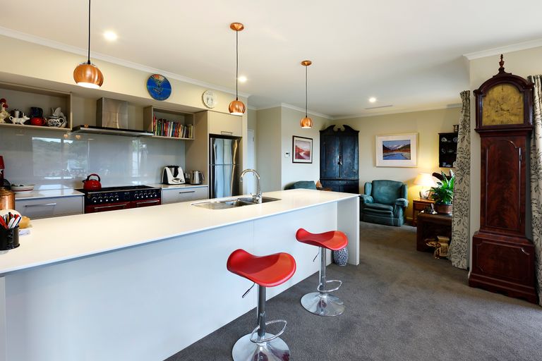 Photo of property in 19 Devenish Place, Atawhai, Nelson, 7010