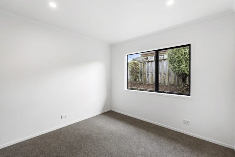Photo of property in 6 Rush Creek Drive, Westgate, Auckland, 0614
