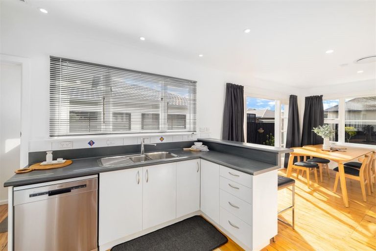 Photo of property in 3/291 Greers Road, Bishopdale, Christchurch, 8053