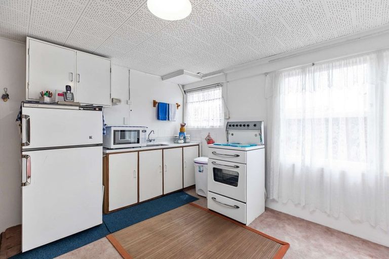 Photo of property in 21 Mellsop Avenue, Waiuku, 2123