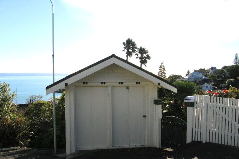 Photo of property in 13 Bay View Road, Bluff Hill, Napier, 4110
