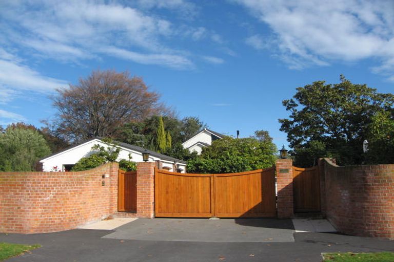 Photo of property in 11 Thornycroft Street, Fendalton, Christchurch, 8052