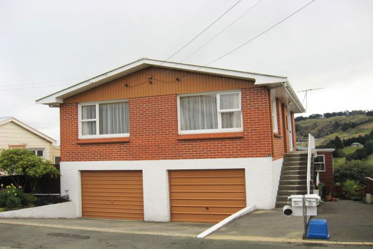 Photo of property in 8b Borthwick Street, Kenmure, Dunedin, 9011