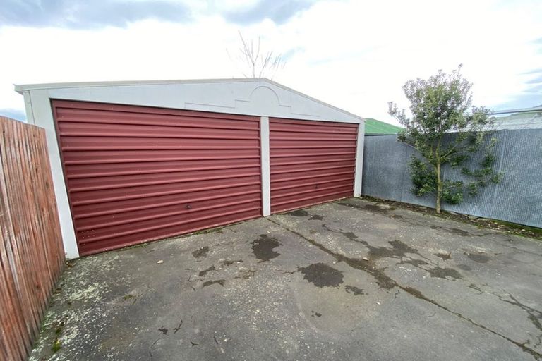 Photo of property in 69 Liverton Crescent, Bishopdale, Christchurch, 8053