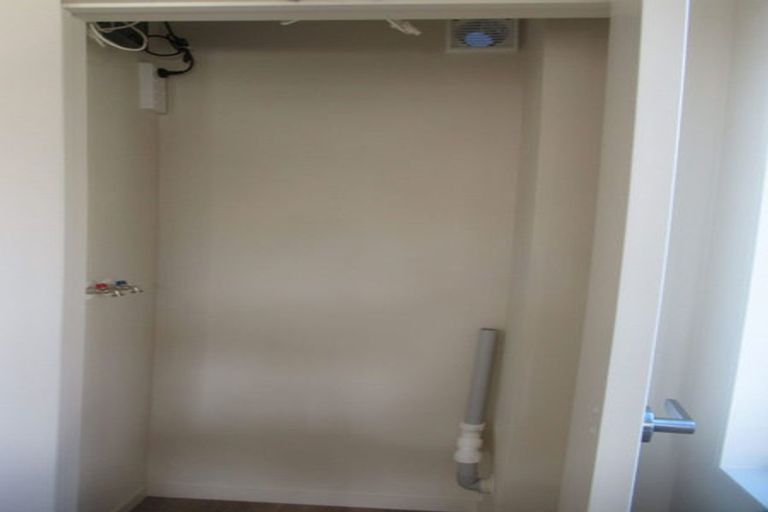 Photo of property in 10/2 Nikau Street, New Lynn, Auckland, 0600