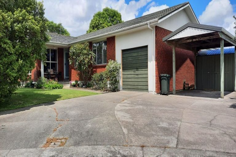 Photo of property in 11 Beaumont Place, Westbrook, Palmerston North, 4412