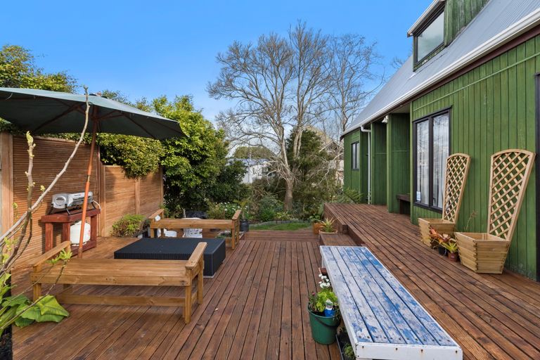 Photo of property in 10 Mcinnes Place, Queenwood, Hamilton, 3210