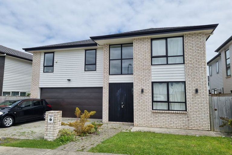 Photo of property in 19 Hakinakina Drive, Flat Bush, Auckland, 2019